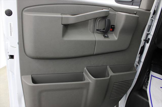 Used 2025 Chevrolet Express 3500 LT w/ LT Preferred Equipment Group RWD image 15