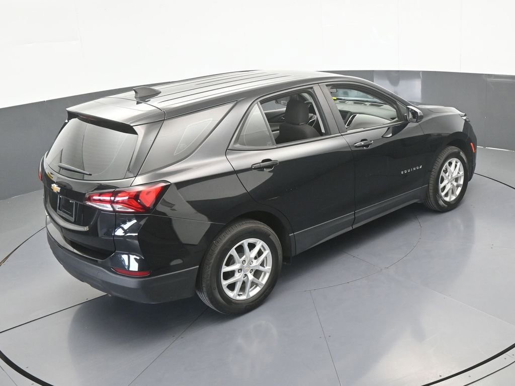 Used 2023 Chevrolet Equinox LS FWD image 43
