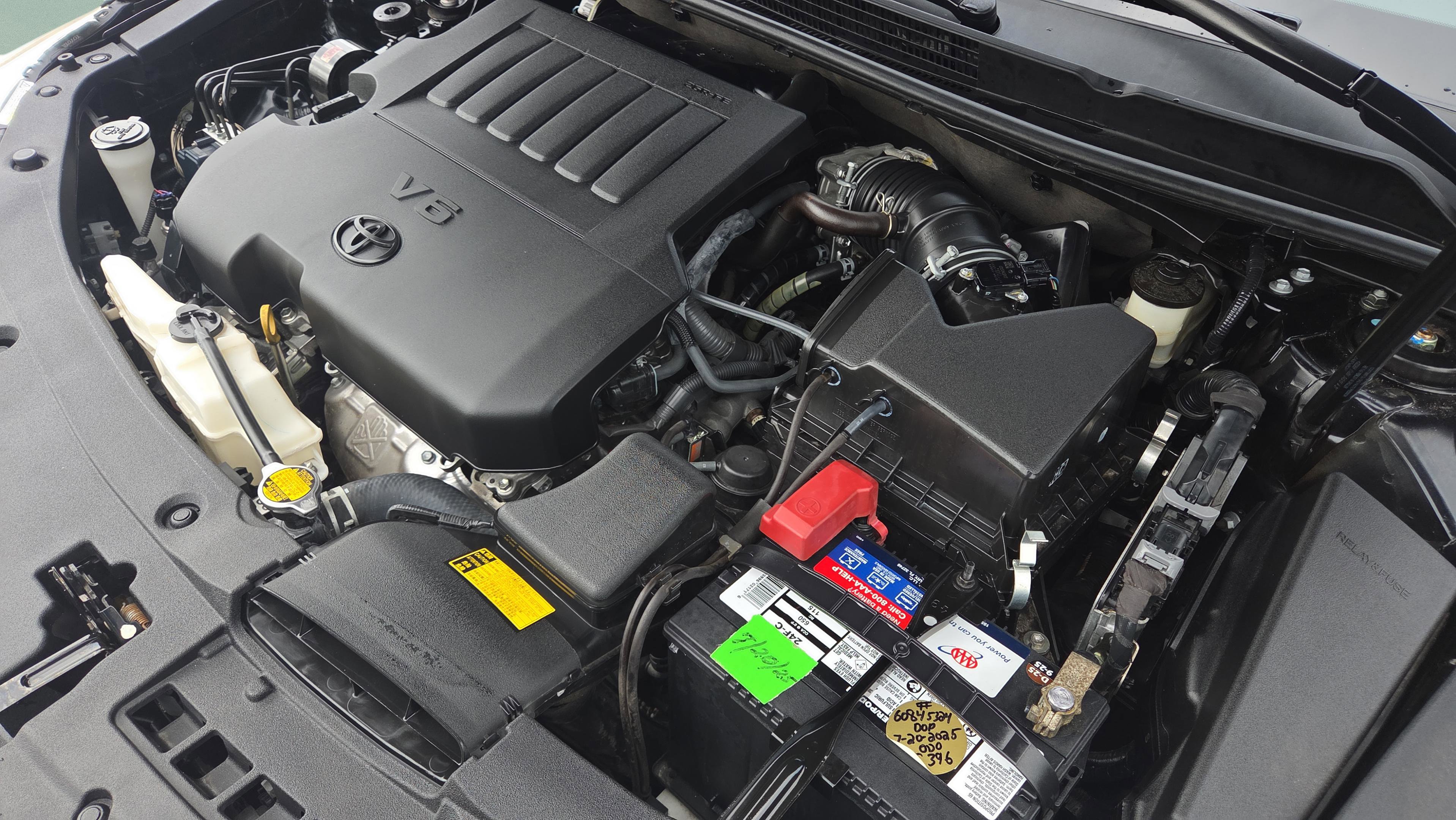 Used 2014 Toyota Avalon Limited image 21