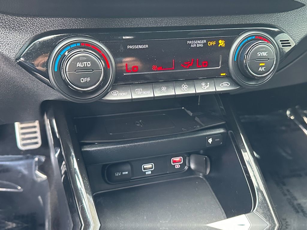 Certified 2022 Kia Forte GT-Line w/ GT-Line Premium Package FWD image 28