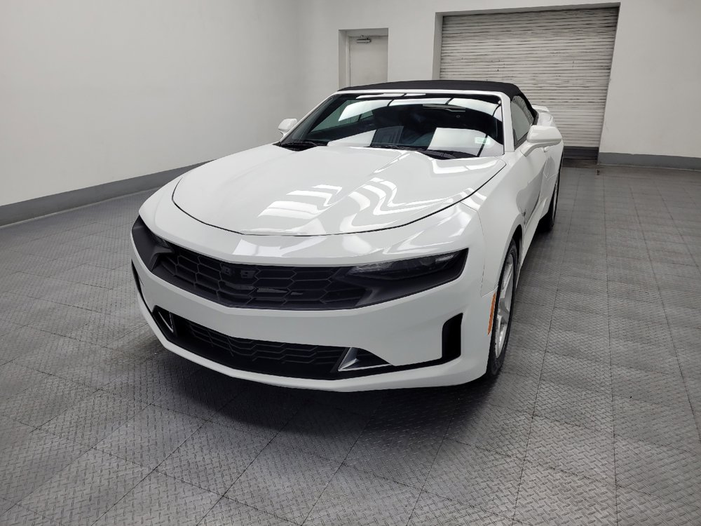 Used 2020 Chevrolet Camaro LT RWD image 15