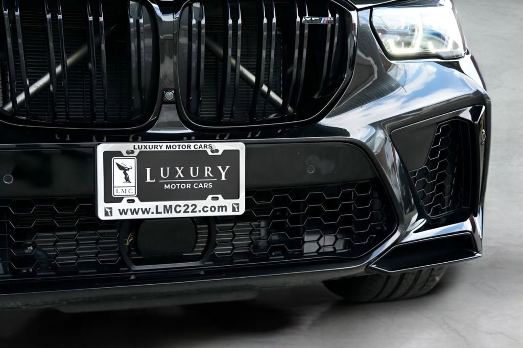 Used 2022 BMW X5 M w/ Competition Package 2 image 19