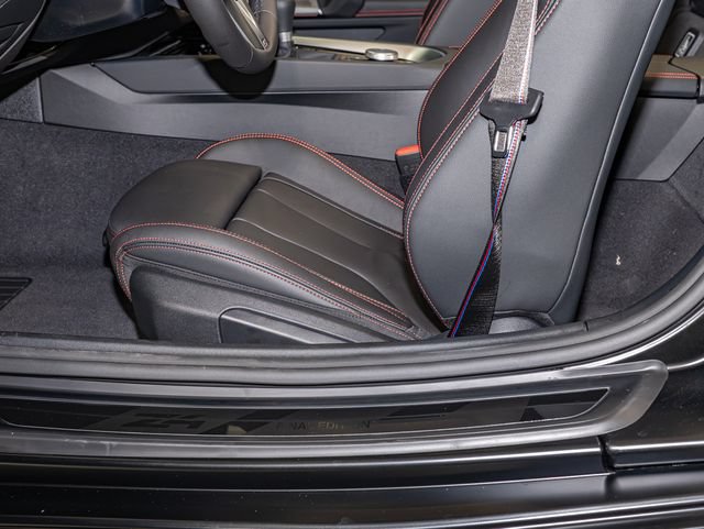 New 2026 BMW Z4 M40i RWD image 17