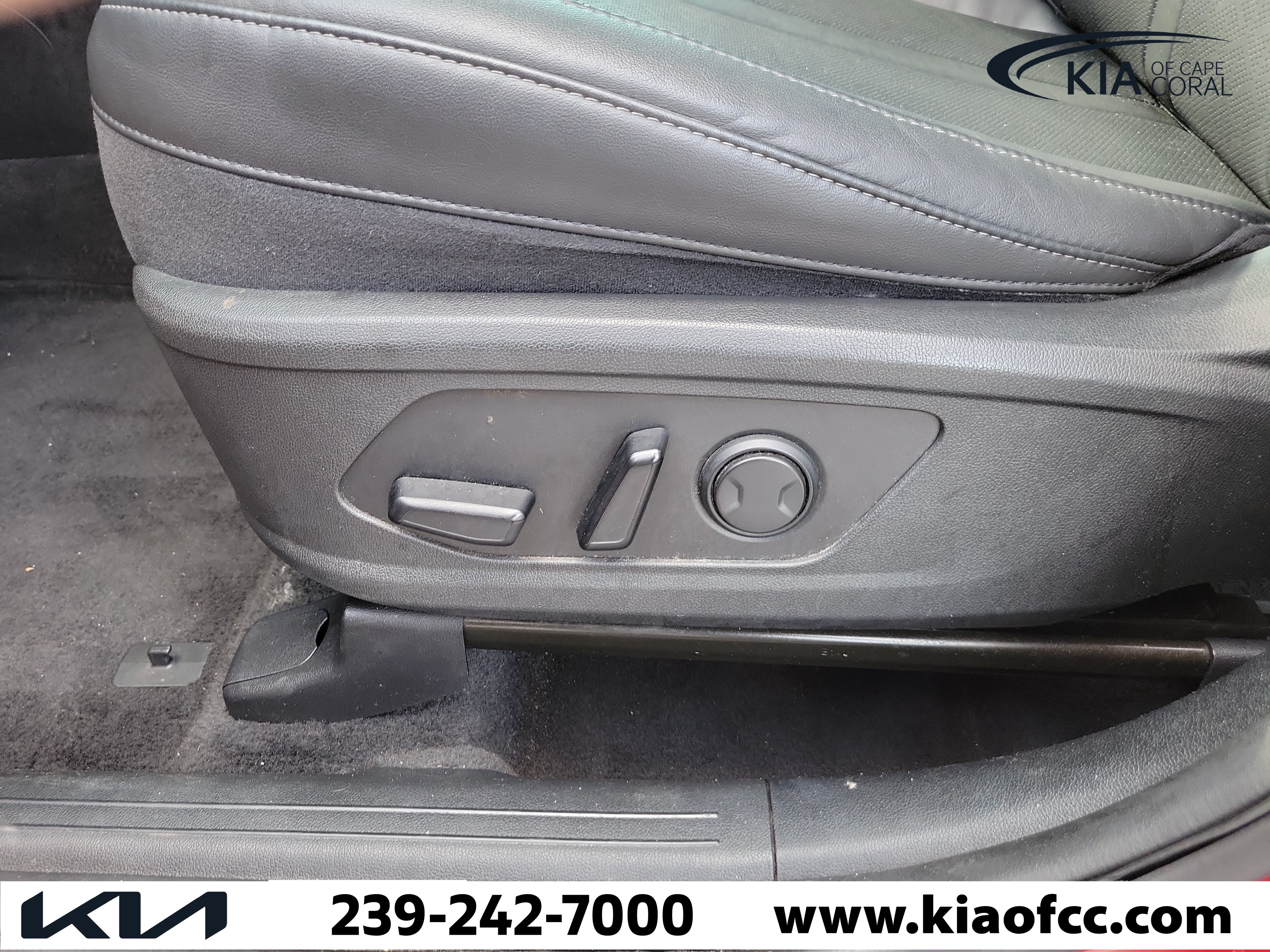 Used 2022 Kia Sorento SX AWD/4WD image 23