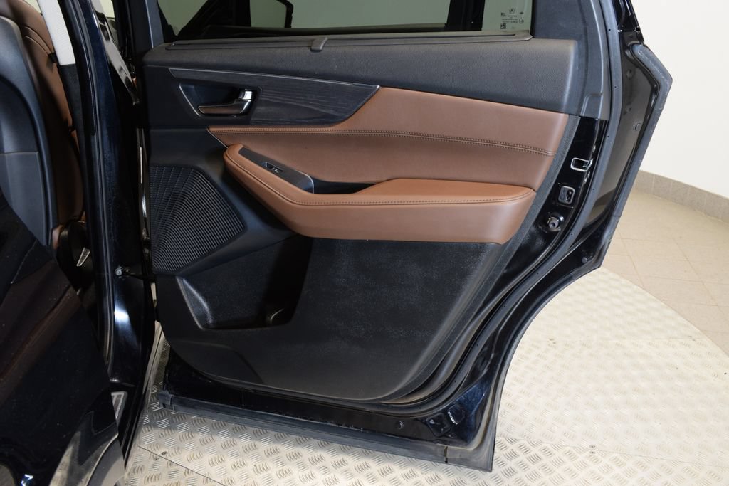 Used 2024 Acura MDX SH-AWD w/ Advance Package image 32