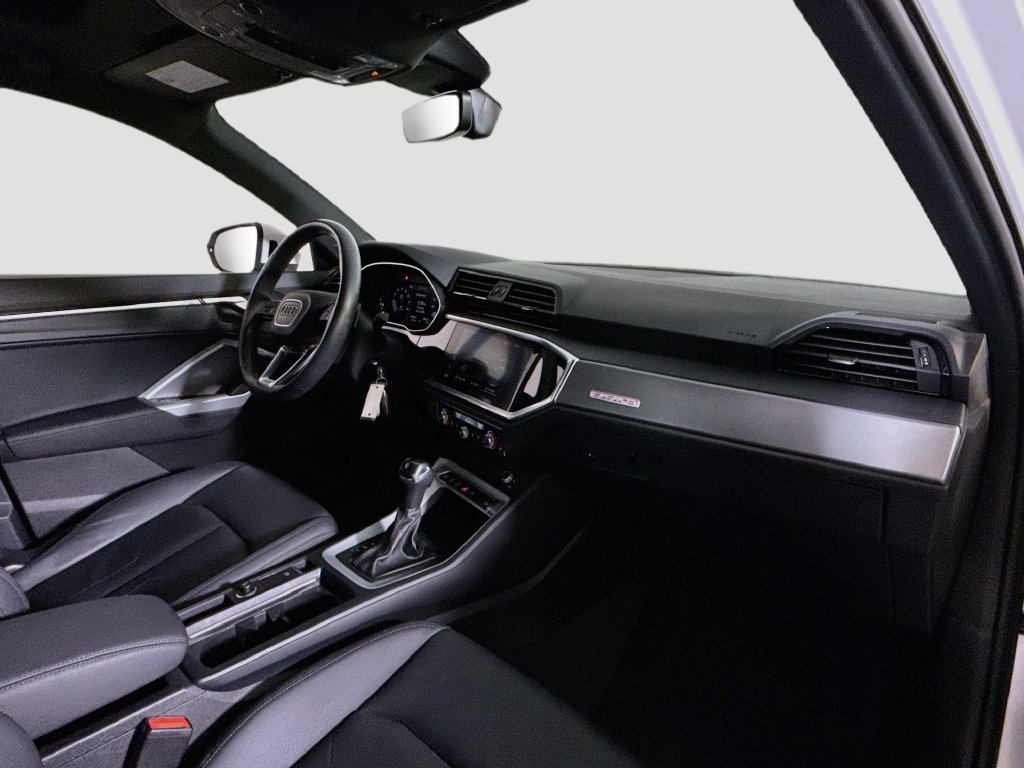 Used 2022 Audi Q3 2.0T Premium Plus w/ Premium Plus Package AWD/4WD image 15