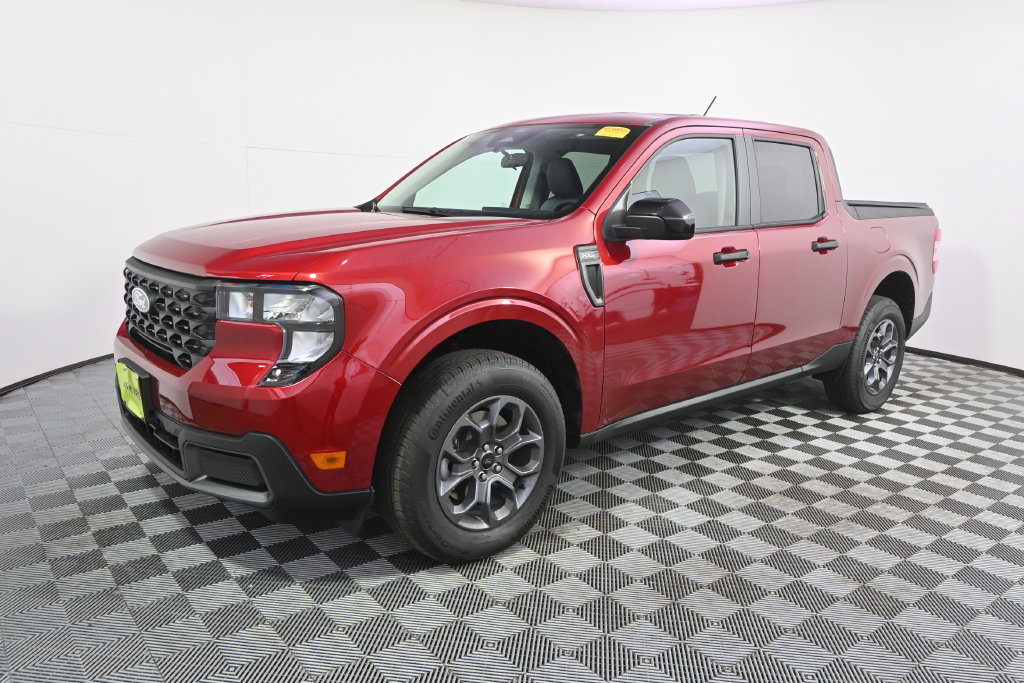 New 2026 Ford Maverick XLT w/ Equipment Group 301A AWD/4WD image 2