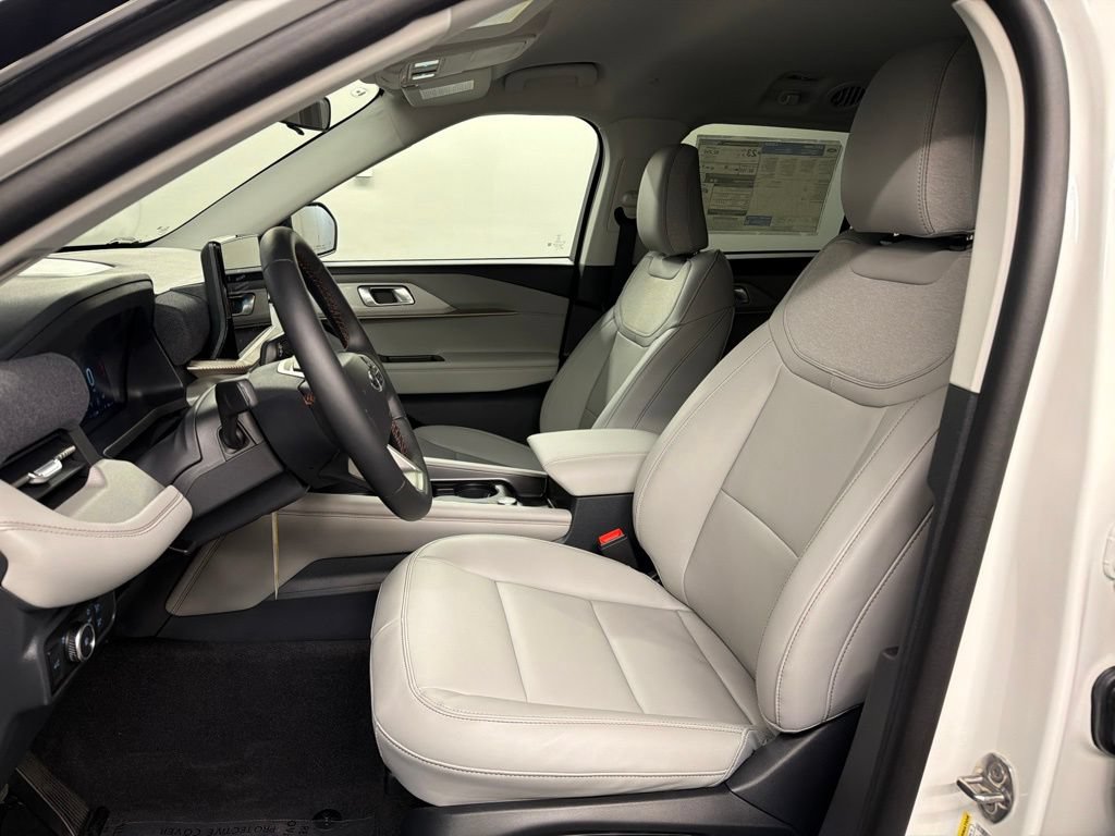New 2026 Ford Explorer Active AWD/4WD image 26