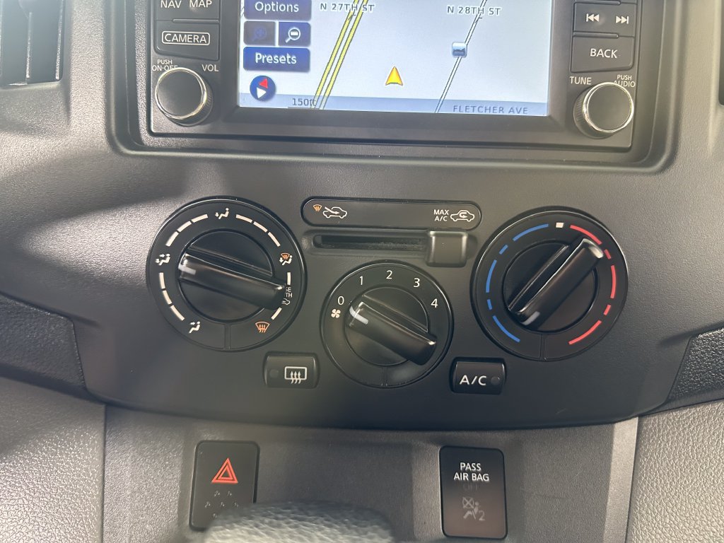 Used 2015 Chevrolet City Express LT w/ Technology Package FWD image 31