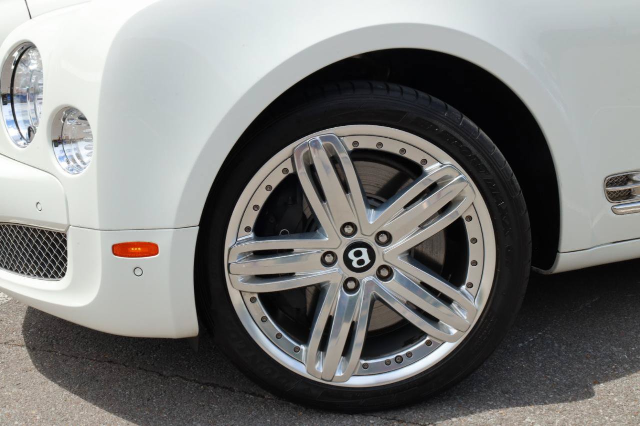 Used 2011 Bentley Mulsanne RWD image 24