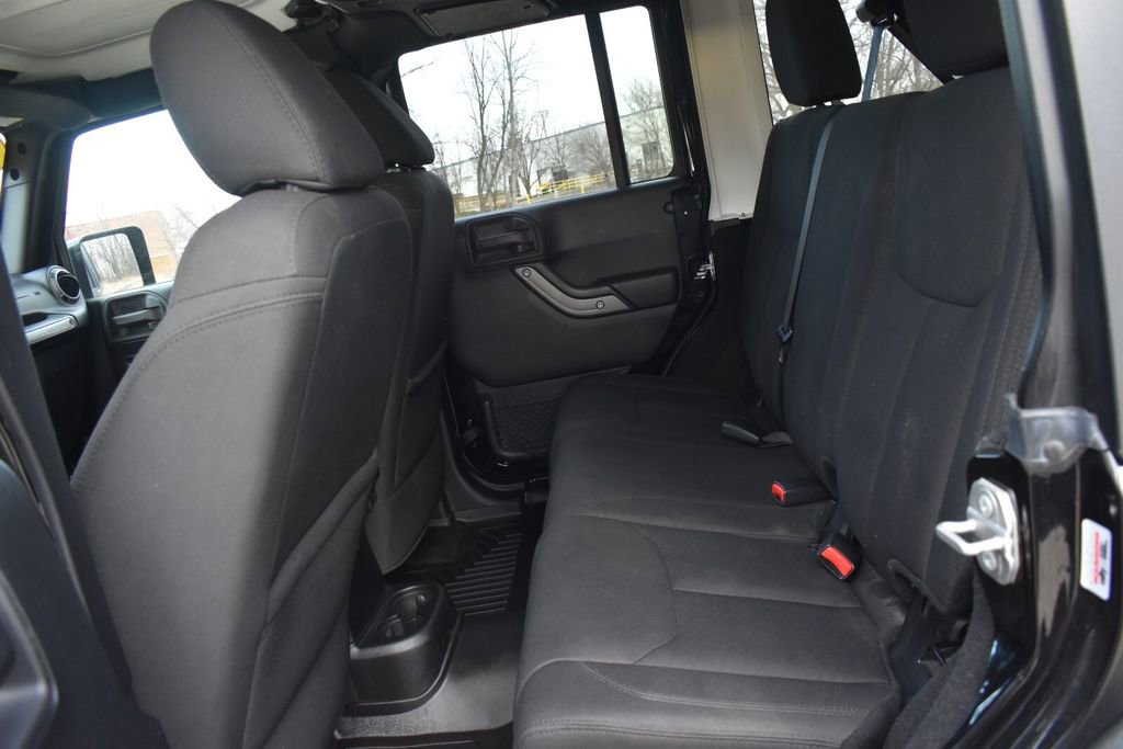 Used 2016 Jeep Wrangler Unlimited Sport w/ Quick Order Package 24S AWD/4WD image 19