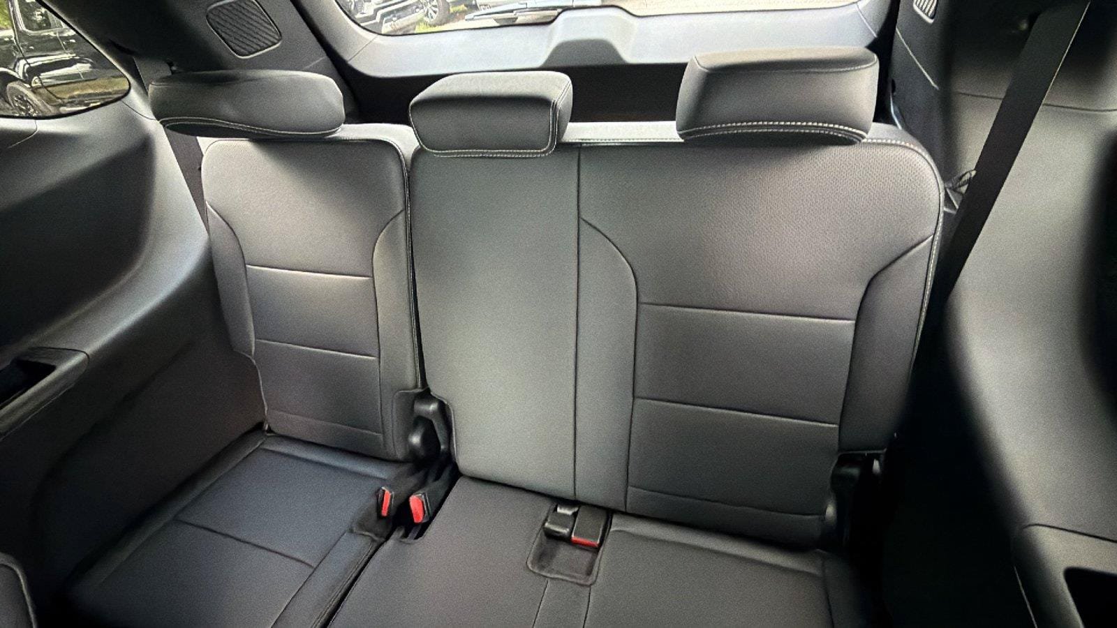 New 2027 Chevrolet Traverse LT FWD image 20