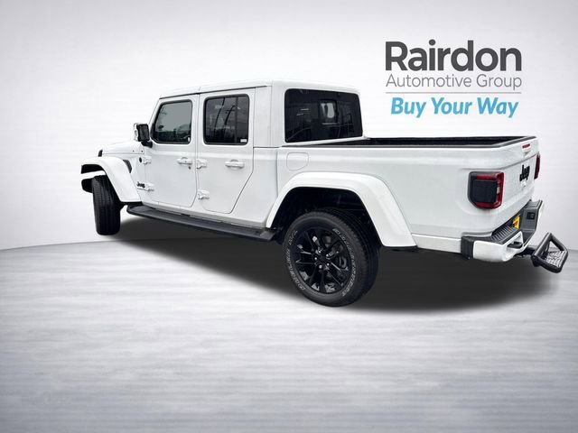 Used 2022 Jeep Gladiator Overland image 6