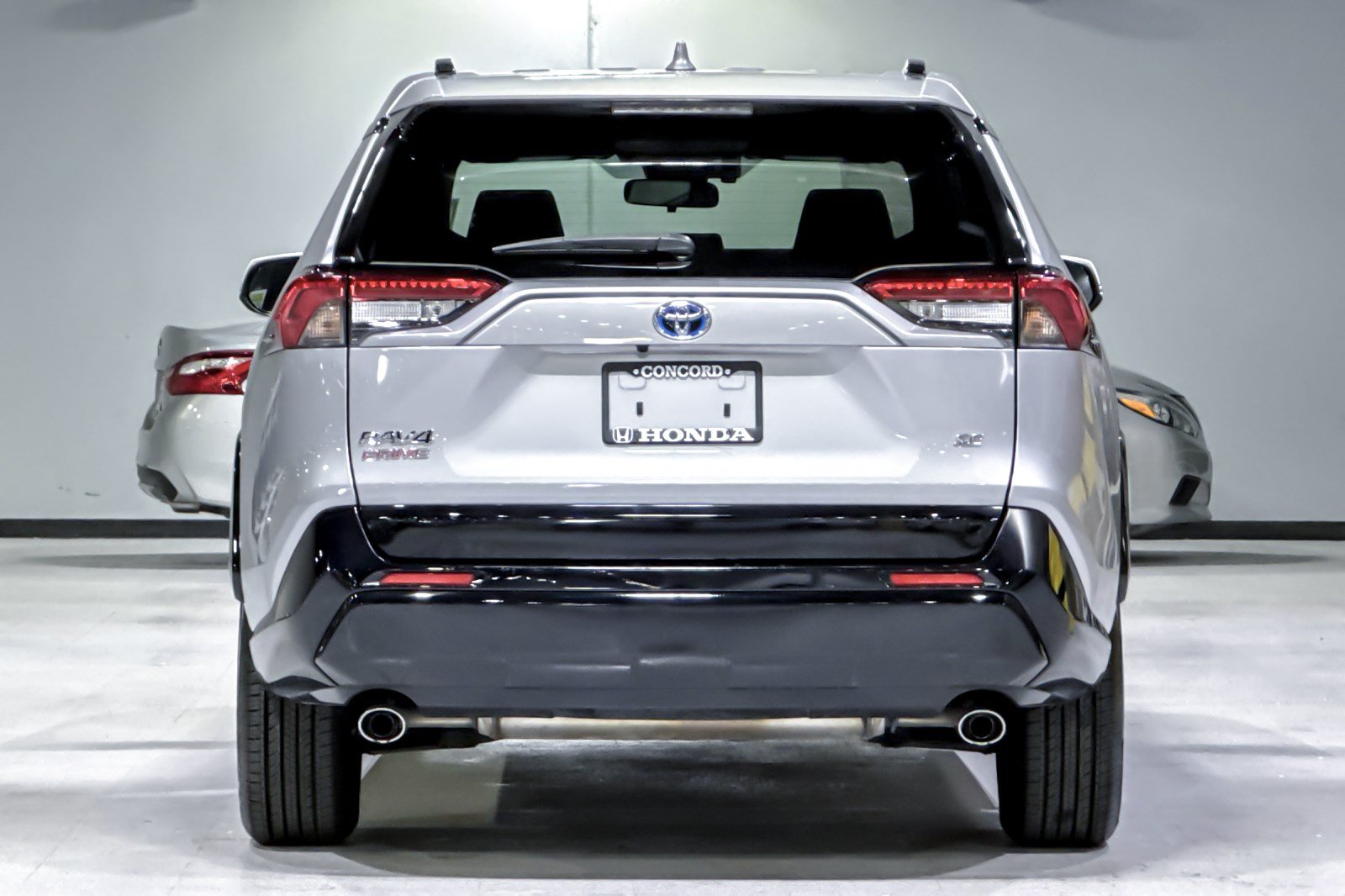 Used 2022 Toyota RAV4 SE w/ Weather & Moonroof Package AWD/4WD image 10
