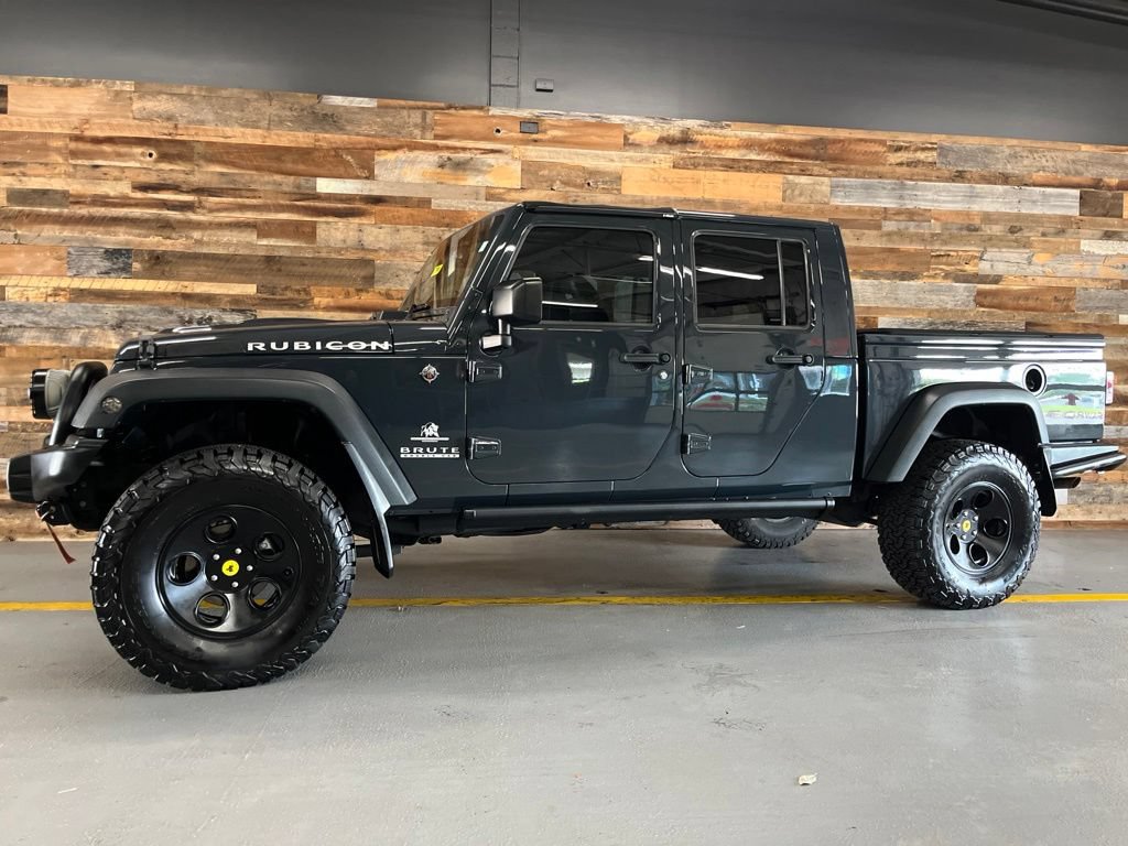 Used 2017 Jeep Wrangler Unlimited Rubicon w/ Cold Weather Group AWD/4WD image 74