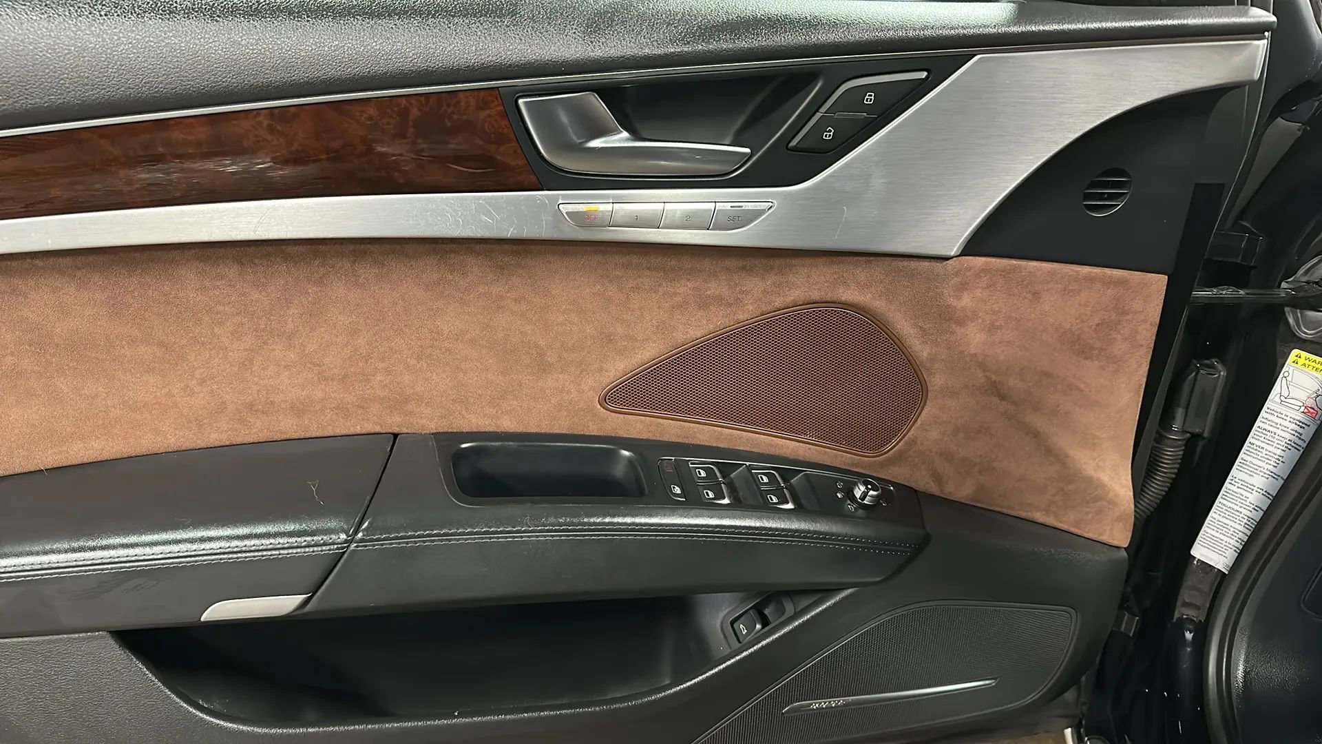 Used 2011 Audi A8 4.2 image 10