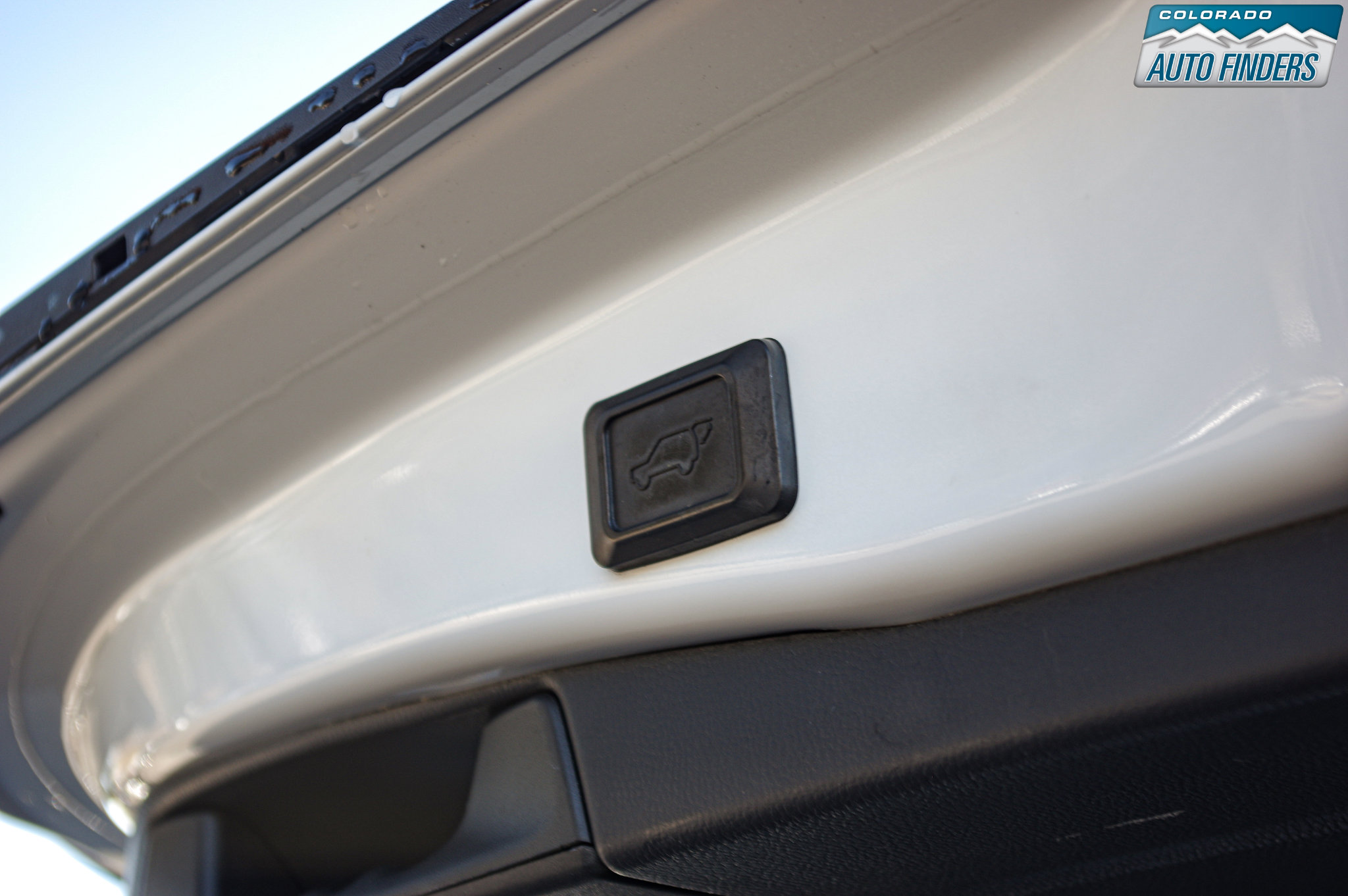 Used 2020 Toyota RAV4 XLE image 29