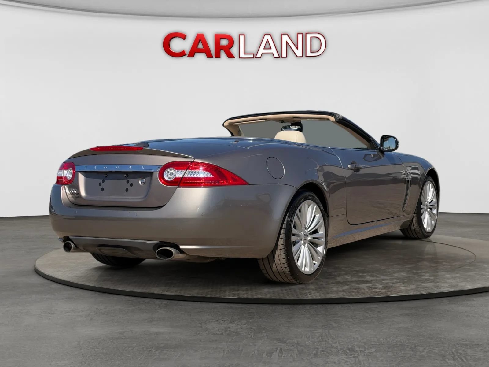 Used 2010 Jaguar XK Convertible RWD image 6
