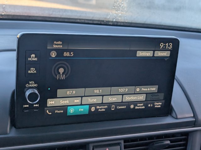 Used 2025 Honda Pilot EX-L image 15