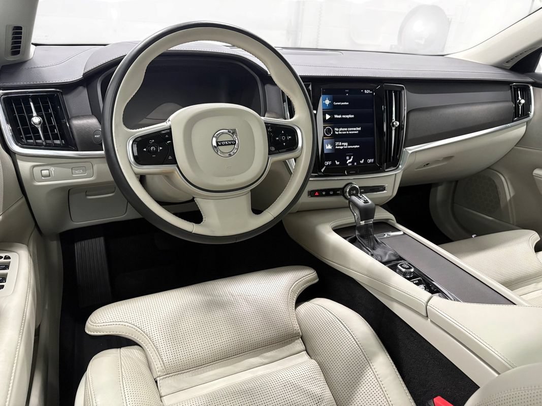 Used 2020 Volvo V90 T6 Cross Country w/ Protection Package AWD/4WD image 17