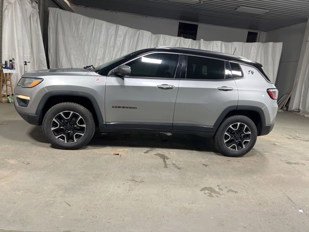 Used 2020 Jeep Compass Trailhawk AWD/4WD image 4