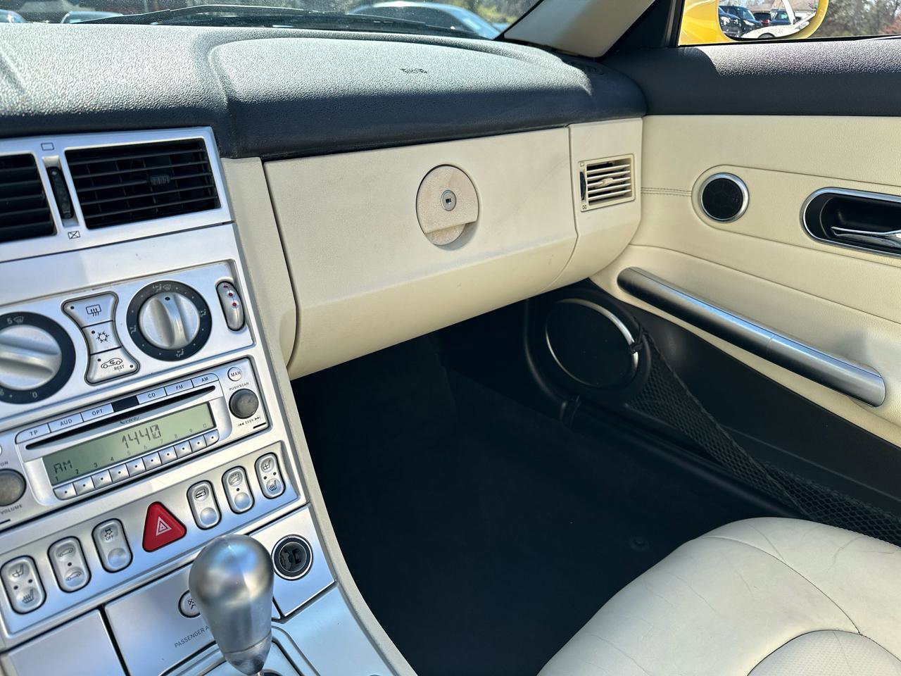 Used 2005 Chrysler Crossfire Limited RWD image 13