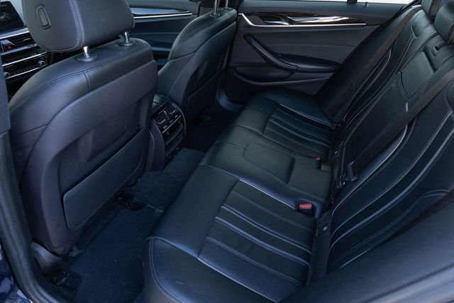 Used 2018 BMW 530e xDrive AWD/4WD image 13