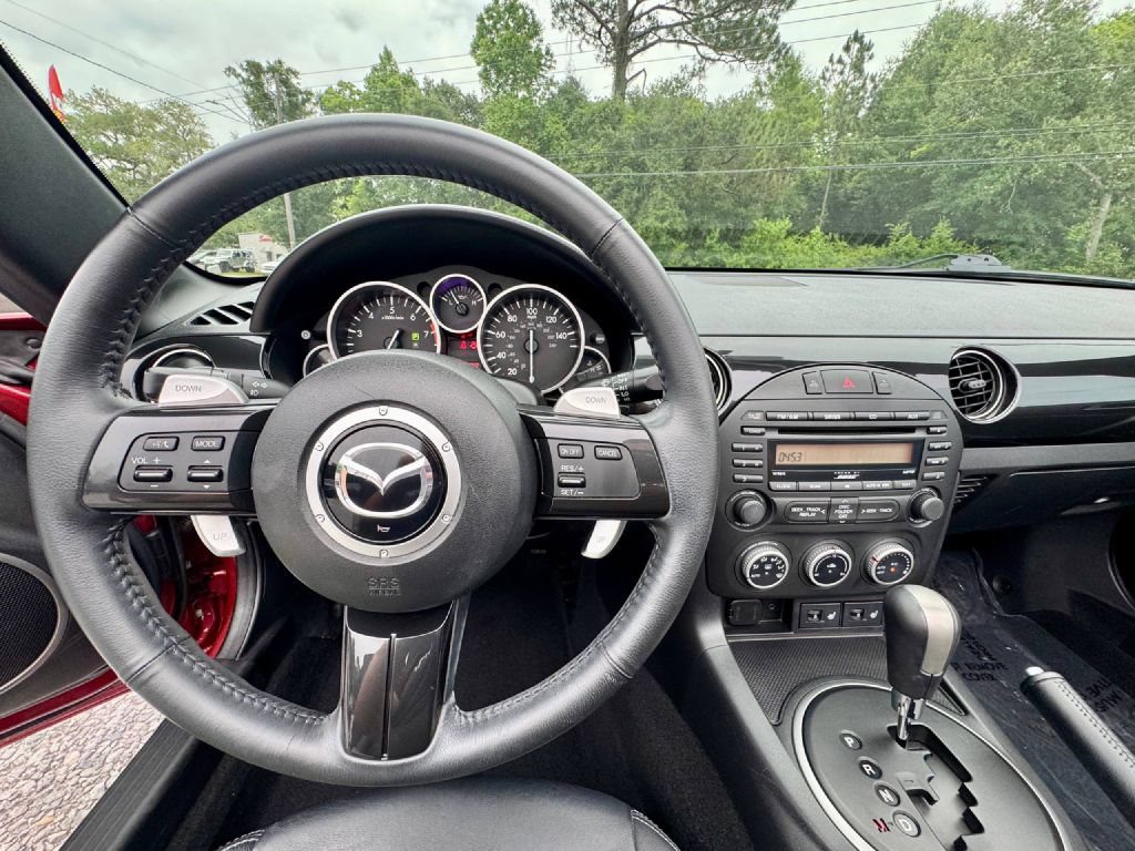 Used 2013 MAZDA MX-5 Miata Grand Touring RWD image 17