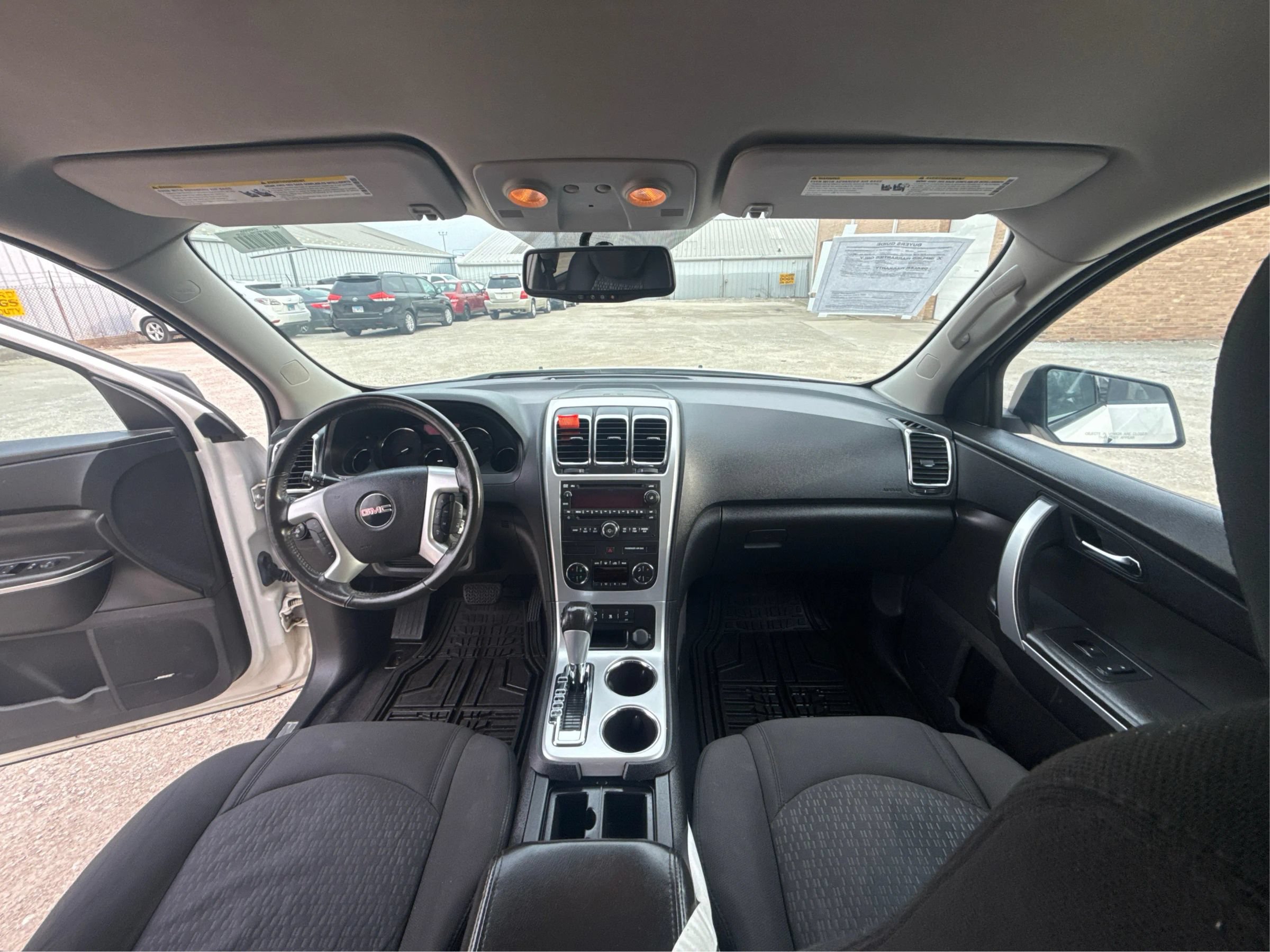 Used 2011 GMC Acadia SLE FWD image 24