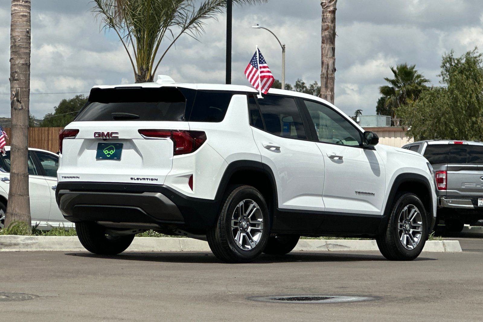 Used 2026 GMC Terrain Elevation image 4