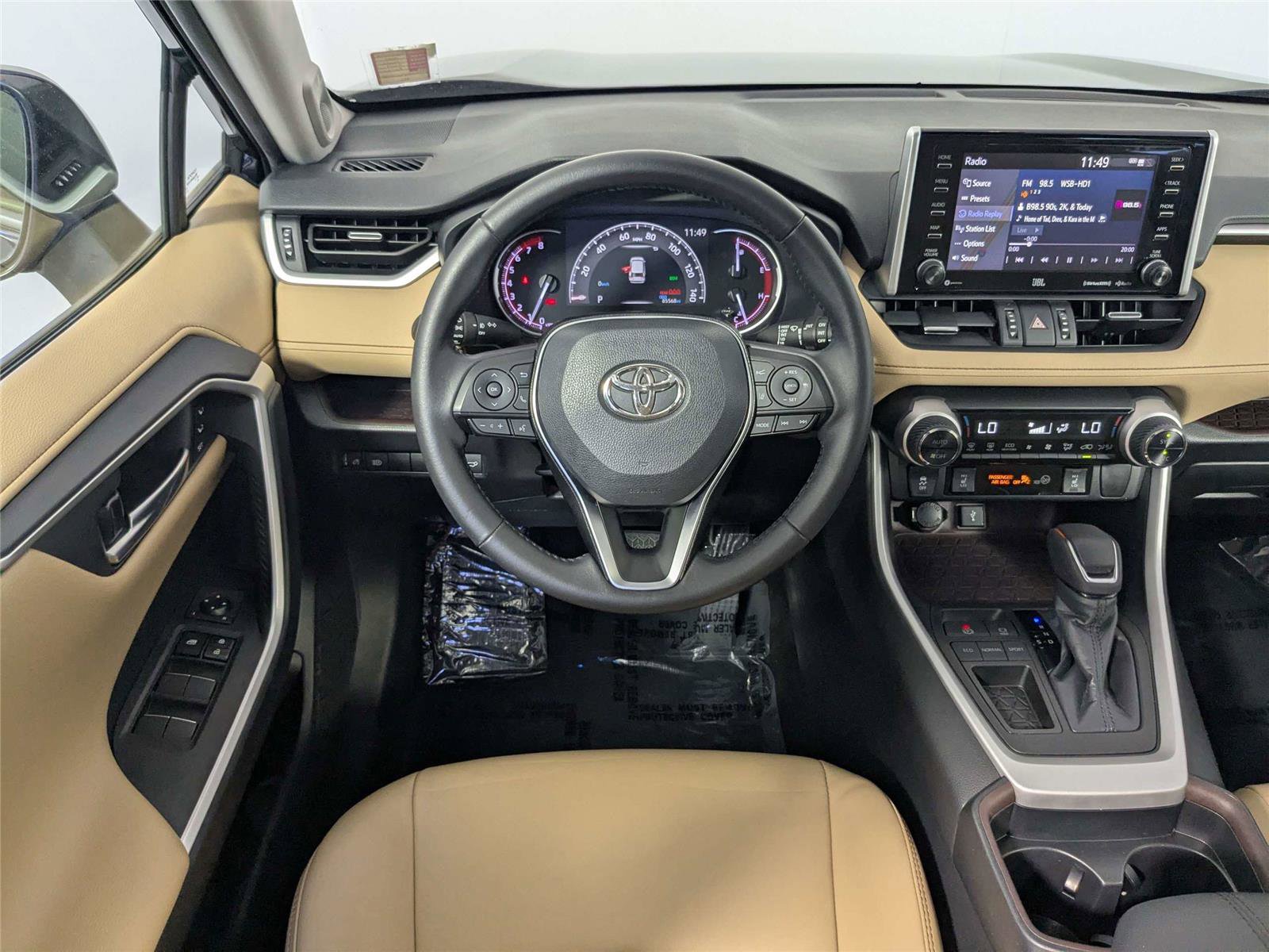Used 2020 Toyota RAV4 Limited FWD image 41