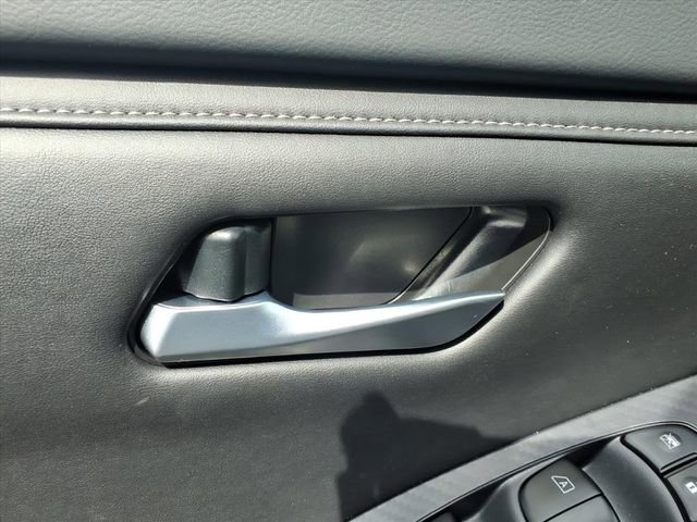 Certified 2025 Nissan Sentra SV w/ Trunk Package image 17