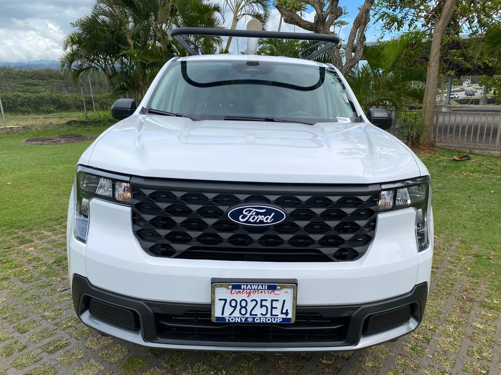 Used 2025 Ford Maverick XLT w/ Equipment Group 302A image 2