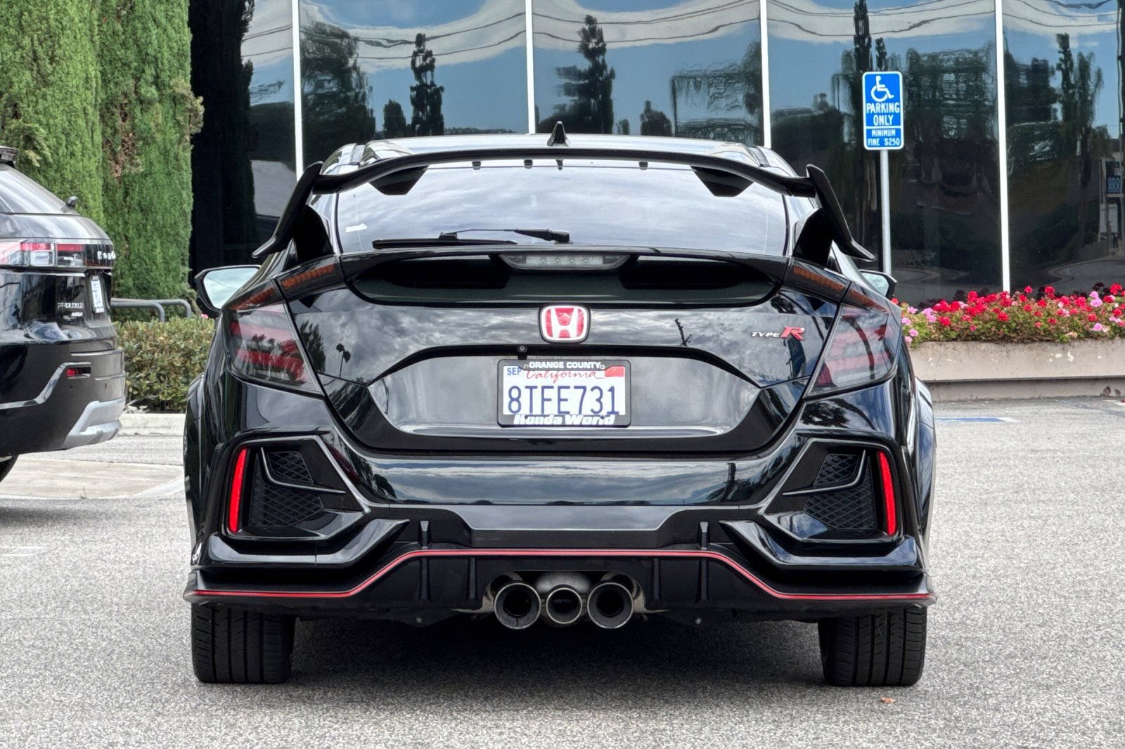 Certified 2018 Honda Civic Type R image 5