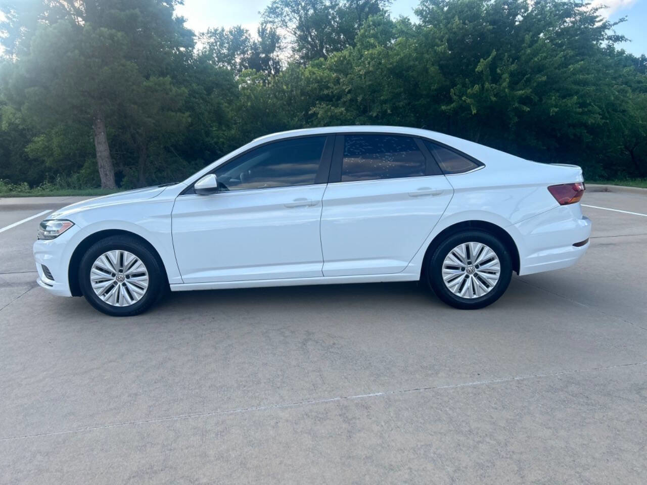 Used 2019 Volkswagen Jetta S image 9