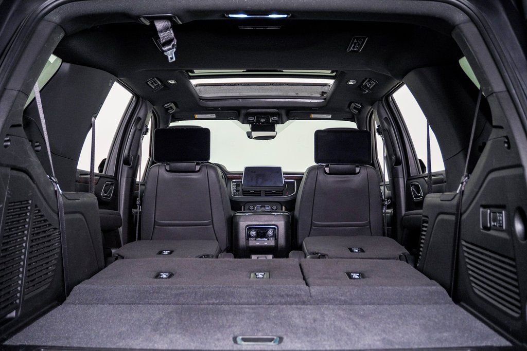 Used 2023 Chevrolet Tahoe High Country w/ Advanced Technology Package image 29