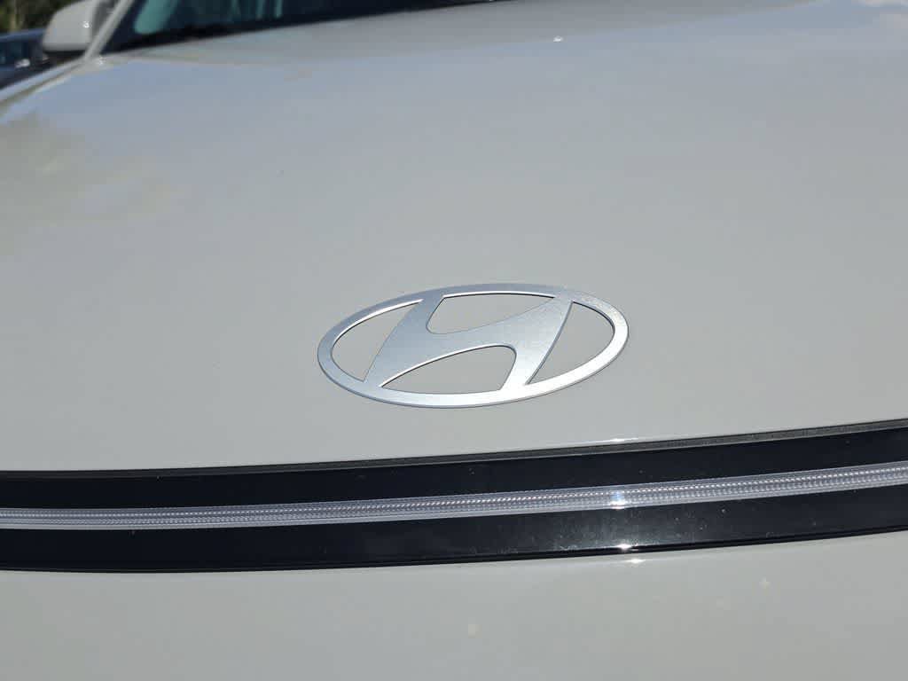 New 2027 Hyundai Kona SE FWD image 12