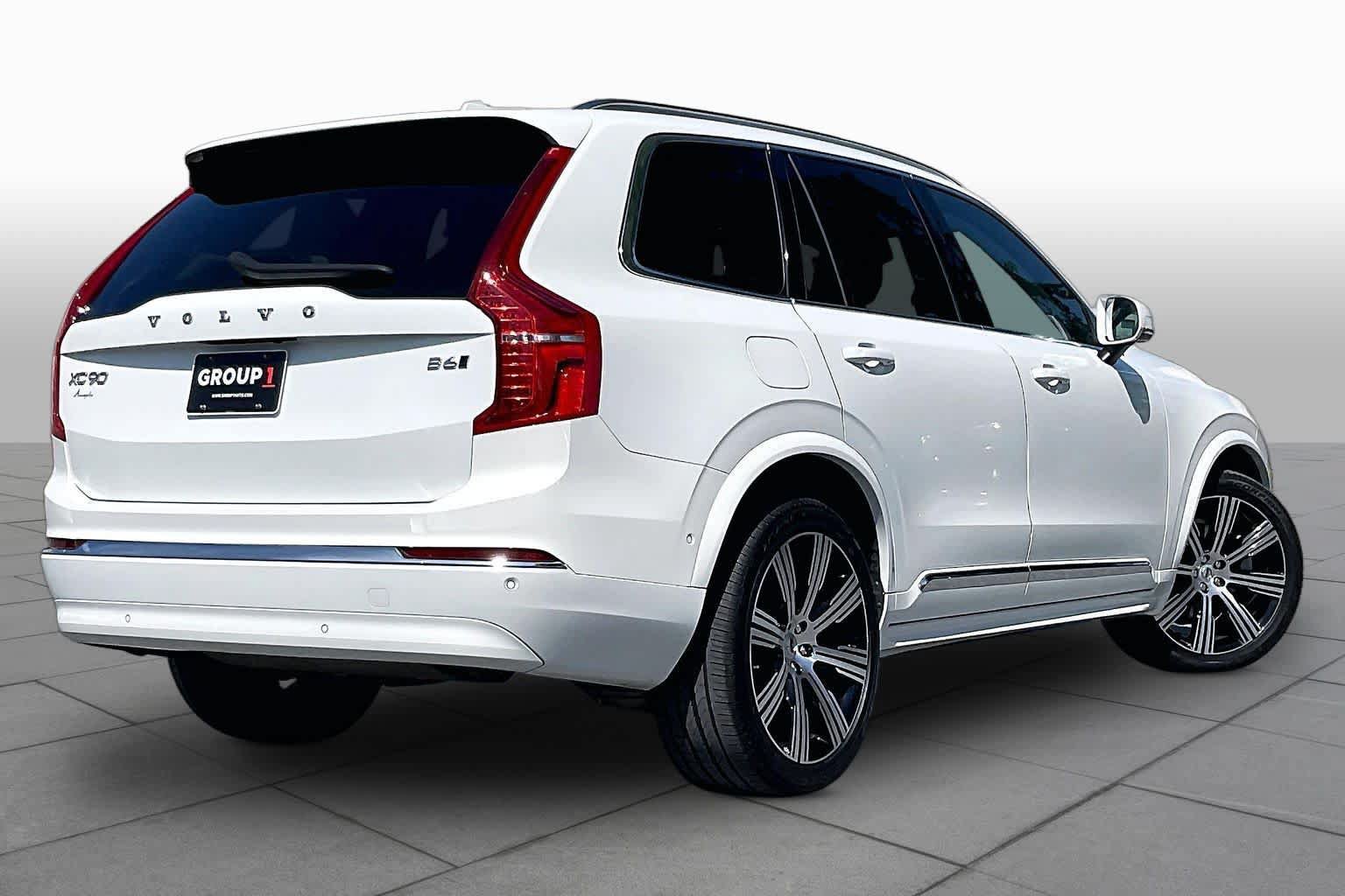 Used 2023 Volvo XC90 B6 Ultimate AWD/4WD image 12