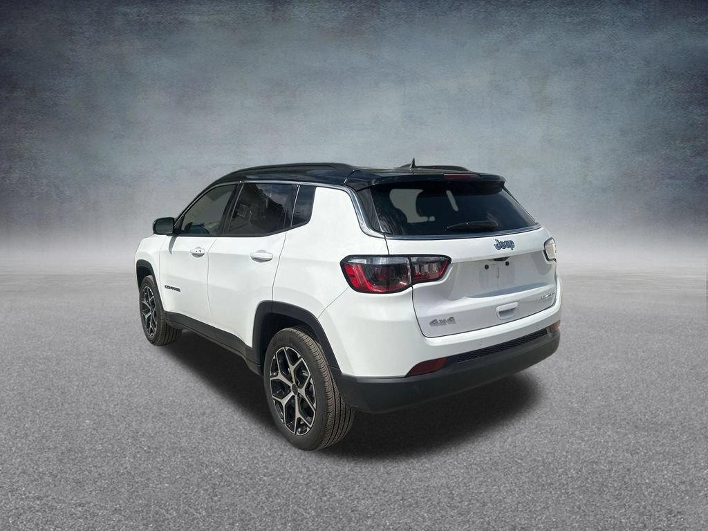 Used 2026 Jeep Compass Limited AWD/4WD image 33