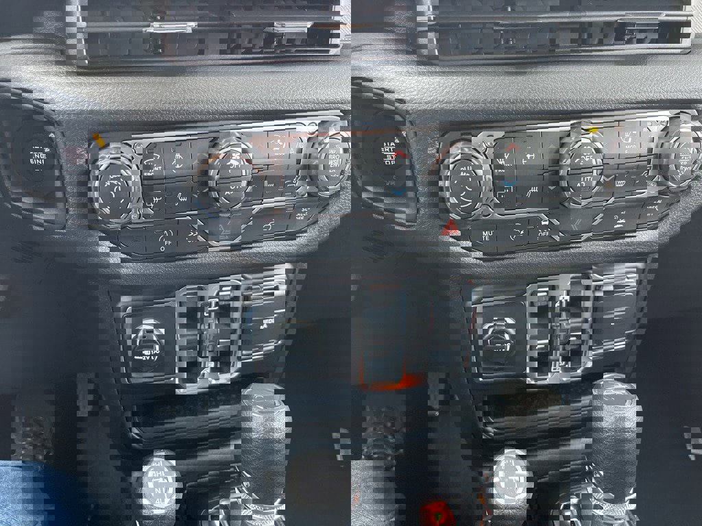 New 2026 Jeep Gladiator Sport image 23