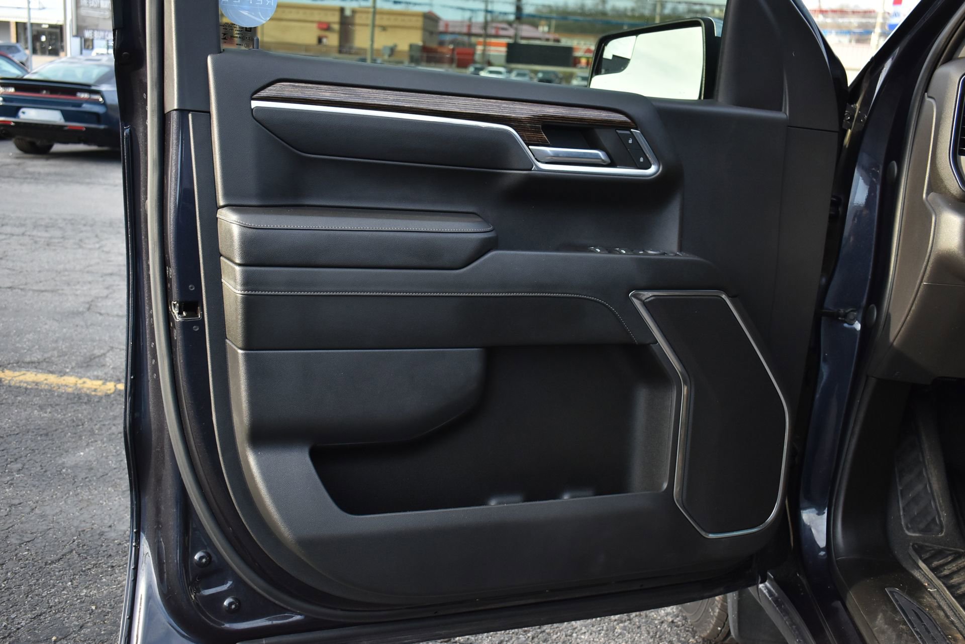 Used 2023 GMC Sierra 1500 SLE image 11