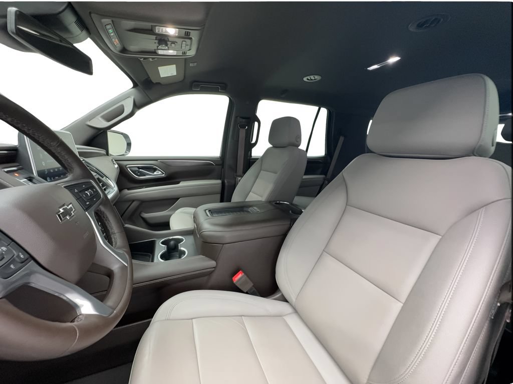 Used 2023 Chevrolet Tahoe Z71 w/ Luxury Package AWD/4WD image 20