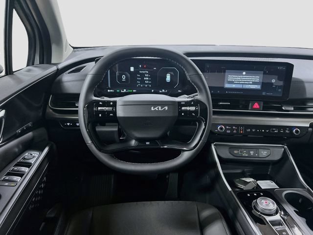 New 2027 Kia Carnival SX w/ Dark Edition Package FWD image 24