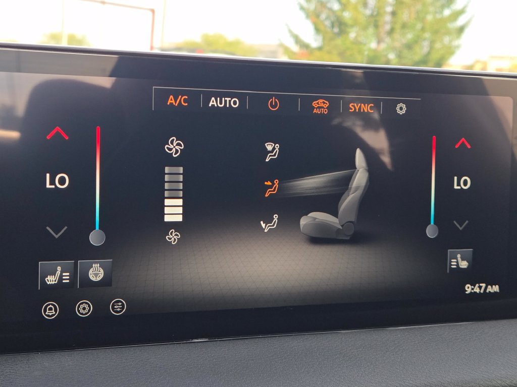 New 2027 Nissan Sentra SR w/ SR All Weather Package FWD image 4