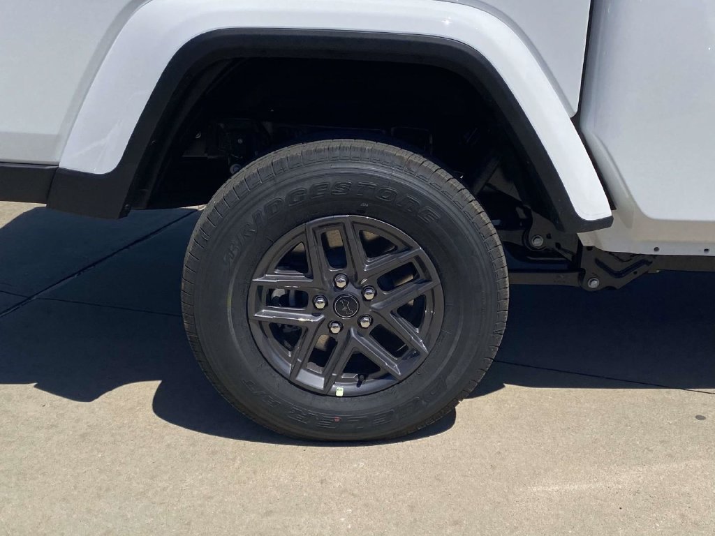 New 2026 Jeep Gladiator Sport AWD/4WD image 7