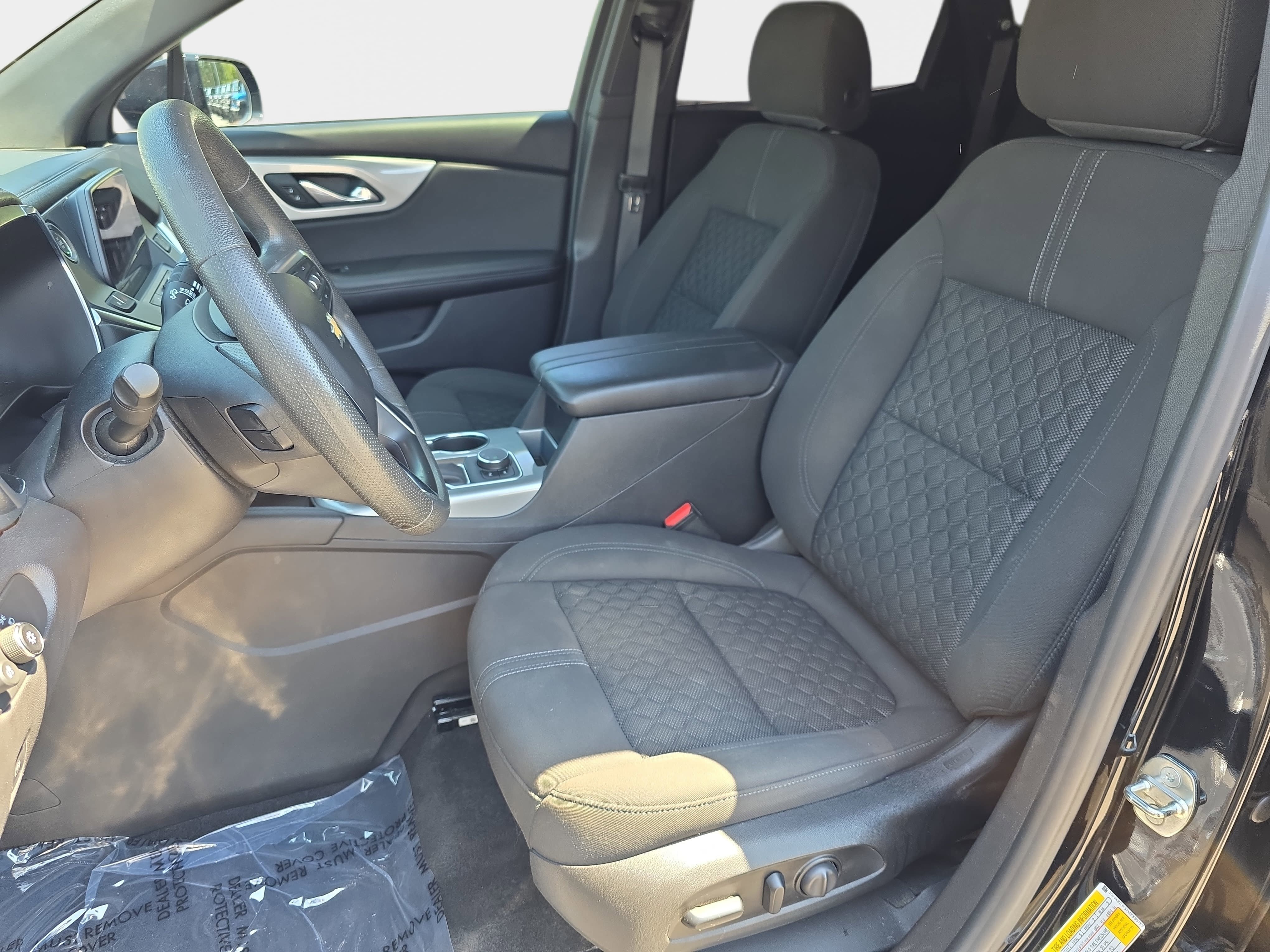 Used 2021 Chevrolet Blazer LT FWD image 13