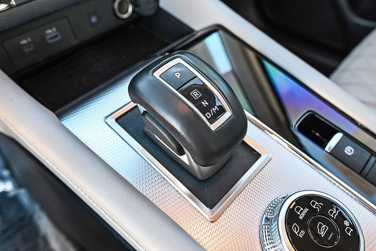 Used 2022 Mitsubishi Outlander SEL image 22