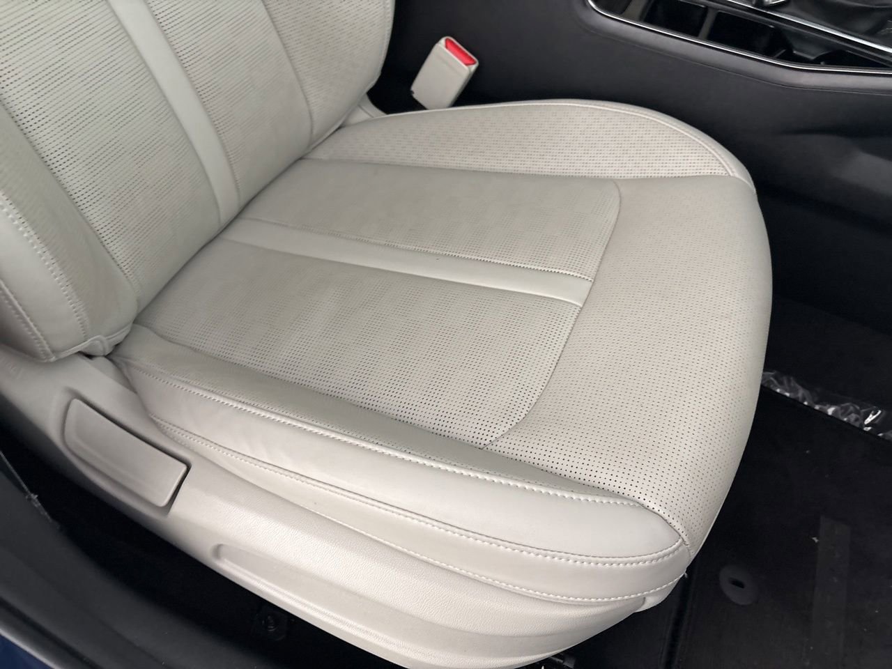 Used 2025 Kia Sorento S w/ Panoramic Sunroof Package FWD image 29