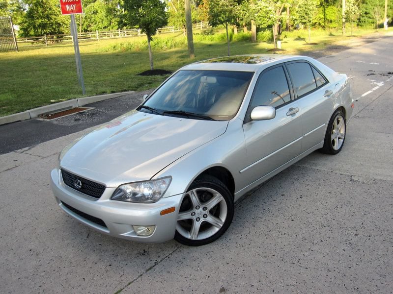 Used 2002 Lexus IS 300 RWD image 4
