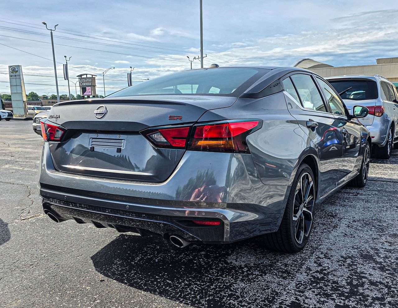 Used 2025 Nissan Altima 2.5 SR FWD image 5